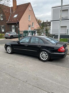 Bild des Angebotes Mercedes-Benz E 240 E 240 Avantgarde top Zustand 2Hand Rentner fahzeug