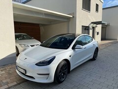Bild des Angebotes Tesla Model 3 Model 3 Dual Motor MatrixLED Wärmepumpe USS