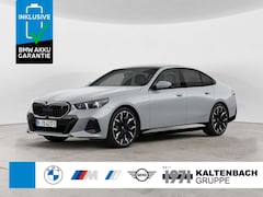 Bild des Angebotes BMW i5 eDrive40 M-Sport Pro PANO AHK HUD 360° LED