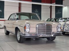 Bild des Angebotes Mercedes-Benz 280 SE Coupe 3.5l V8 ERSTLEDER, dt. PAPPBRIEF, KLIMA