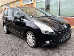 Bild des Angebotes Peugeot 5008 1.6 Family 155 THP 7Sitzer