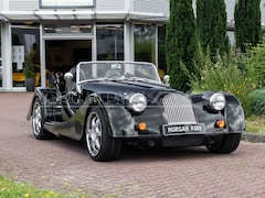 Bild des Angebotes Morgan Plus 8 *Sport Black + Automatikgetriebe*