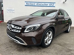Bild des Angebotes Mercedes-Benz GLA 180 Urban Rückfahrkamera / LED / AHK / Navi