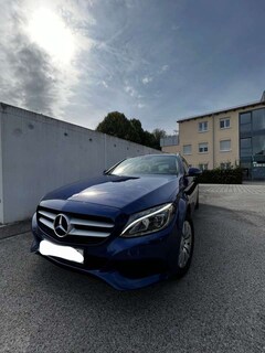 Bild des Angebotes Mercedes-Benz 220