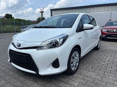 Bild des Angebotes Toyota Yaris Hybrid Life/Automatik/1.Hand/Navi/Kamera