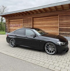 Bild des Angebotes BMW 330 330i Aut. M Sport