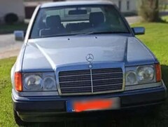 Bild des Angebotes Mercedes-Benz E 230 W 124, H-Kennzeichen, super Zustand, Automatik