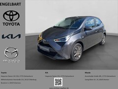Bild des Angebotes Toyota Aygo 1.0 X-Play Allwetterreifen