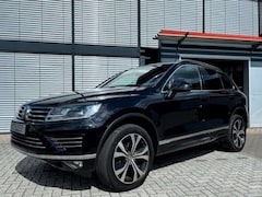 Bild des Angebotes VW Touareg 3,0 V6 TDI BMT Terrain Tech R-Line 4M