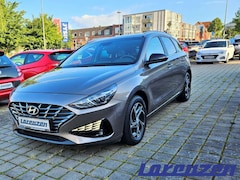 Bild des Angebotes Hyundai i30 Trend Automatik R/Camera-SHZ-Lenkrad bmz.-Apple Ca