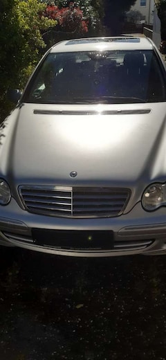 Bild des Angebotes Mercedes-Benz 230 Limousine