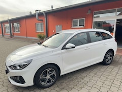 Bild des Angebotes Hyundai i30 Trend Mild-Hybrid * DAB * SHZ * Navi *