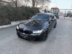 Bild des Angebotes BMW M5 LASER/HUD/K-GO/CARBON/B&W/MASSAGE/SB/DISPLAY/VOLL