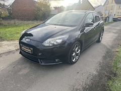 Ford Focus ST*2.Hand*Xenon*Navi*SHZ*Tempomat*Kamera*GARANTIE*