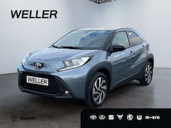 Bild des Angebotes Toyota Aygo X Teamplayer *CarPlay*1,99 Finanz.*ACC*Spurhalteass*