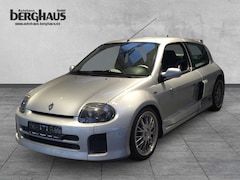 Renault Clio Clio 3.0 V6 Sport ELIA UMBAU