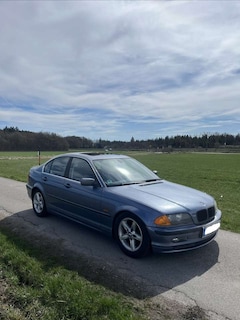 Bild des Angebotes BMW 323 323i