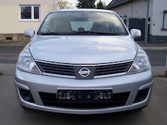 Nissan Tiida Visia