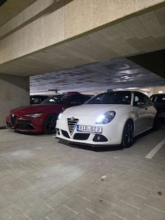 Bild des Angebotes Alfa Romeo Giulietta 1.8 TBi 16V Quadrifoglio Verde