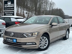 Bild des Angebotes VW Passat Lim. Comfortline 1.HAND AHK ACC SHZ