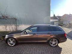 Bild des Angebotes Mercedes-Benz C 350 C 350 T CDI BlueEfficiency (204.223)
