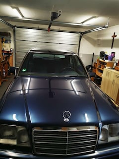 Mercedes-Benz E 220 E-Klasse