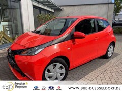 Bild des Angebotes Toyota Aygo X- Play Business Paket Top Zustand Service Neu