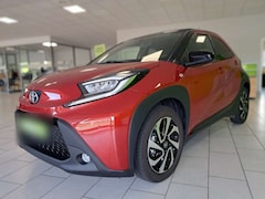 Bild des Angebotes Toyota Aygo X 1.0VVT-i Aut.Air Teamplayer+LED+KAMERA