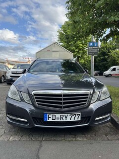 Bild des Angebotes Mercedes-Benz E 220 T CDI DPF BlueEFFICIENCY 7G-TRONIC Avantgarde