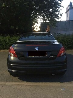 Bild des Angebotes Peugeot 207 CC 120 VTi Roland Garros TOP TÜV 05/27 KLIMA PDC
