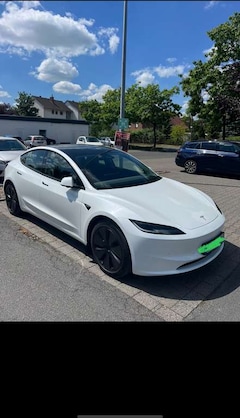 Bild des Angebotes Tesla Model 3 RWD Hinterradantrieb, 8-fach bereift, AHK.