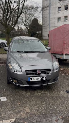 Fiat Croma 2.2 16V MPI Emotion (12.2007->)