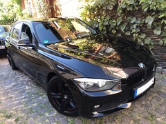 Bild des Angebotes BMW 318 318d Aut. BLACK EDITION 2. Hand