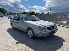 Mercedes-Benz E 320 Elegance Limo Automatik TÜV-27