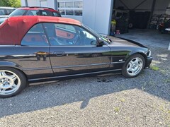 Bild des Angebotes BMW 328 328i Sport Edition