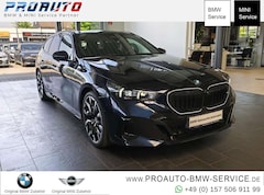 Bild des Angebotes BMW 520 i M Sport Pro Tour. AHK/HUD/Pano/360°/B&W