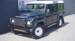 Land Rover Defender 2.2 TD4 110 STATION WAGON BRITISH GREEN