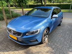 Bild des Angebotes Volvo V60 V60 D6 Plug-In-Hybrid AWD R-Design, AHK, StandHz