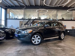 Bild des Angebotes Volvo XC60 Momentum AWD *BI-XENON*PANO*NAVI*PDC*AHK*