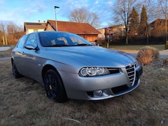Bild des Angebotes Alfa Romeo 156 Sportwagon 1.6 Twin Spark Distinctive