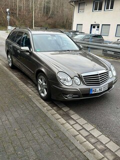 Bild des Angebotes Mercedes-Benz E 200 T Kompressor Avantgarde