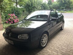 Bild des Angebotes VW Golf Cabriolet Cabrio 1.6 Highline