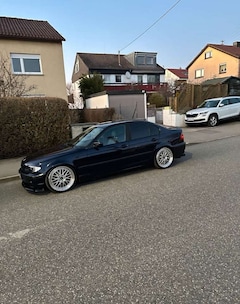 Bild des Angebotes BMW 320 320i Coupe