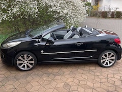Bild des Angebotes Peugeot 207 207 CC 120 VTi Roland Garros