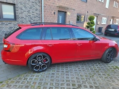 Skoda Octavia Combi 2.0 TSI DSG RS