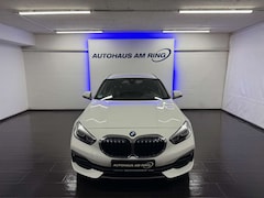Bild des Angebotes BMW 118 d 1H VIRTUAL LEDER SPUR PDC AHK APPLE LED DAB