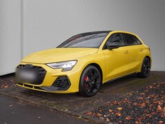 Bild des Angebotes Audi S3 Sportback quattro Matrix, Pano, Navi, Carbon