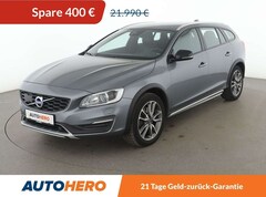 Bild des Angebotes Volvo V60 Cross Country 2.4 D4 Summum AWD Aut.*NAVI*ACC*PDC*SHZ*