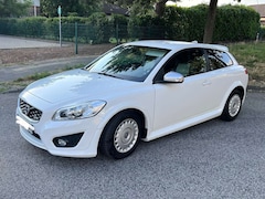 Volvo C30 D2 Edition R-Design Diesel 1,6 mit voll Leder