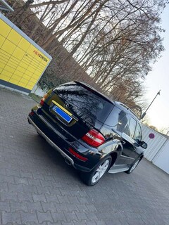 Bild des Angebotes Mercedes-Benz ML 300 CDI 4Matic 7G-TRONIC DPF BlueEFFICIENCY